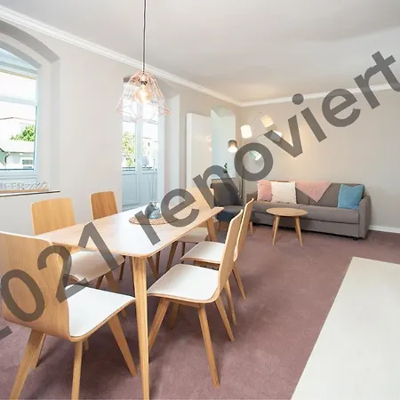 Apartment Appartementhaus Zum Strandkorb Kuehlungsborn