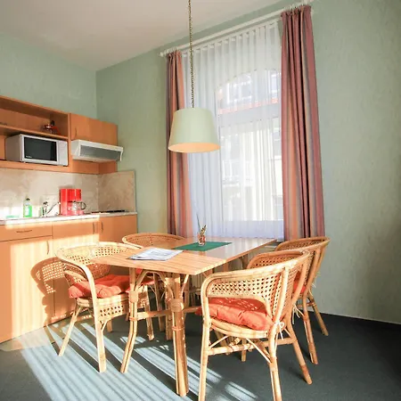 Appartementhaus Zum Strandkorb Apartment *
